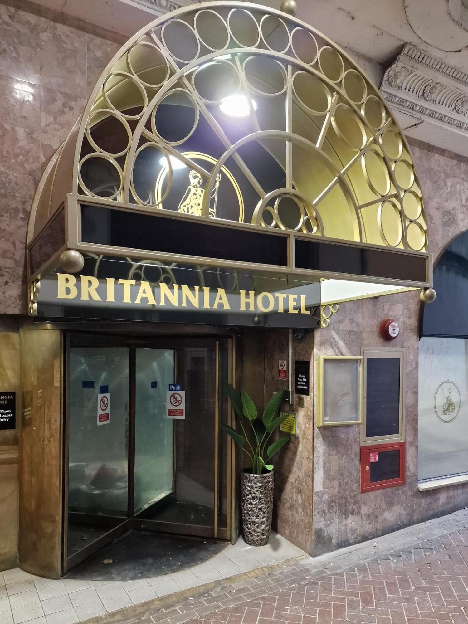 Britannia Hotel Birmingham New Street Station Бирмингем Экстерьер фото